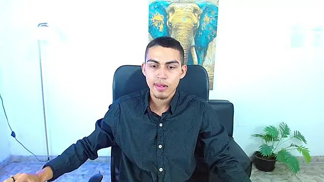 lucass 18 online show from April 17, 2026, 8:11 pm