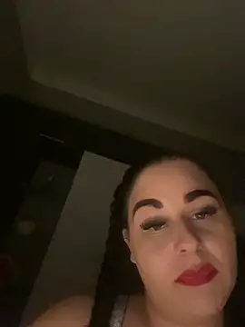 Szandra26 online show from April 16, 2026, 9:50 pm