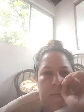 Snapshot of sunshine851 chatting on July 9, 2026, 6:18 pm sunshine851 online show from July 9, 2026, 6:18 pm