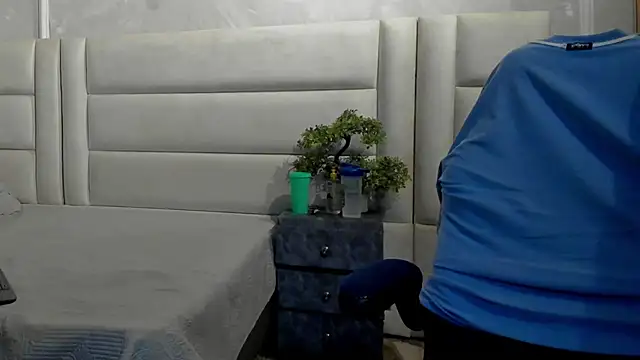 Dark lennox online show from April 17, 2026, 12:19 pm