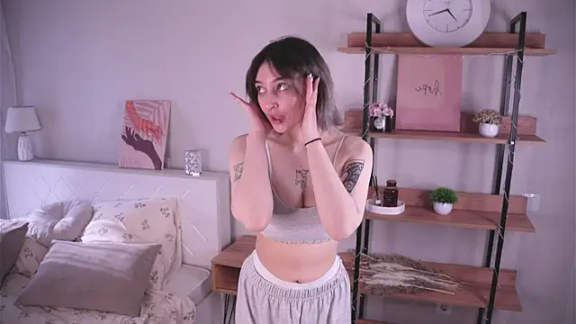 WavaMaddison online show from March 29, 2026, 3:41 am