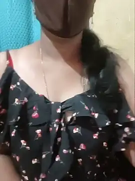 Snapshot of Latha_lovely chatting on June 18, 2026, 3:16 am Latha lovely online show from June 18, 2026, 3:16 am