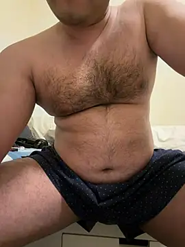 usemehowyoulike96 online show from April 15, 2026, 7:29 pm