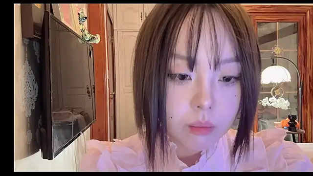 Snapshot of thelittlexx chatting on June 2, 2026, 7:41 am thelittlexx online show from June 2, 2026, 7:41 am
