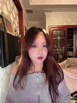 thelittlexx online show from April 7, 2026, 12:07 pm