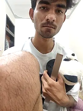 its coco72 online show from April 8, 2026, 4:52 pm