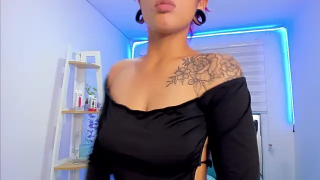 Sara Red X online show from April 1, 2026, 4:14 am