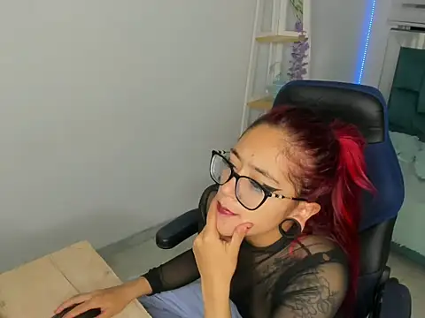 Sara Red X online show from April 9, 2026, 6:19 am