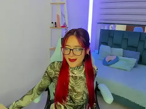 Sara Red X online show from April 16, 2026, 3:40 am