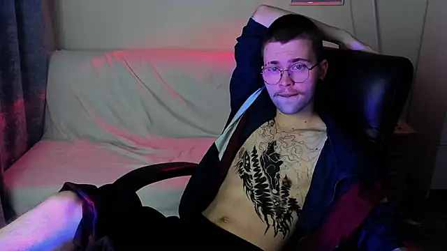 Thomas Norton online show from April 15, 2026, 8:42 pm