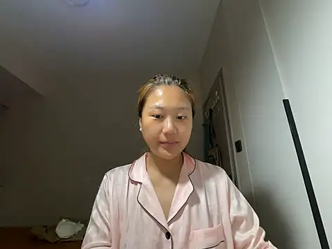 Snapshot of tutu512 chatting on June 20, 2026, 5:18 pm tutu512 online show from June 20, 2026, 5:18 pm