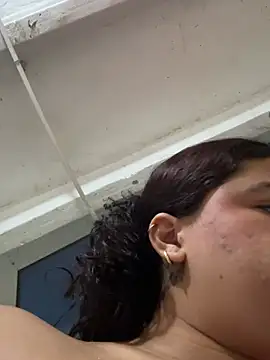 IvyRousex online show from April 11, 2026, 8:45 pm