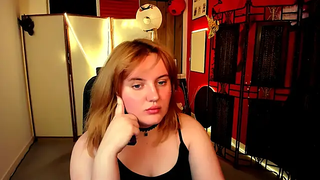 Snapshot of KathyBriggs chatting on July 3, 2026, 5:14 am KathyBriggs online show from July 3, 2026, 5:14 am