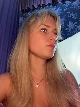 Snapshot of NinaVerse chatting on July 21, 2026, 12:13 am NinaVerse online show from July 21, 2026, 12:13 am