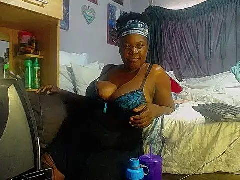 Noviavee online show from April 15, 2026, 8:20 am