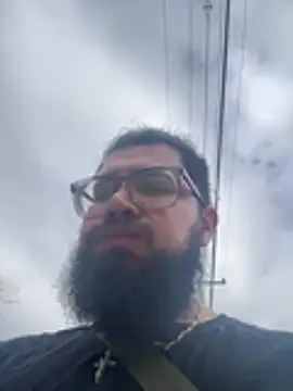 dpenguino online show from April 9, 2026, 3:51 pm