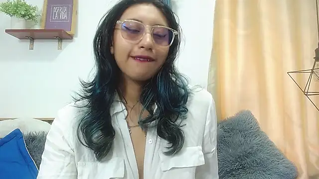 Violet 2003 online show from July 3, 2026, 2:56 pm