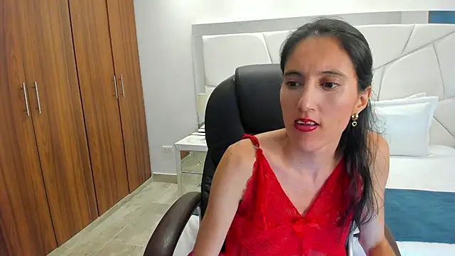 Shary leon online show from July 14, 2026, 7:09 pm