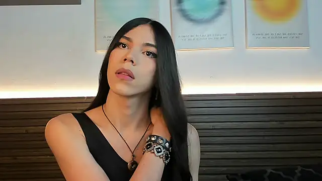 Sara cutie  online show from April 16, 2026, 7:14 pm