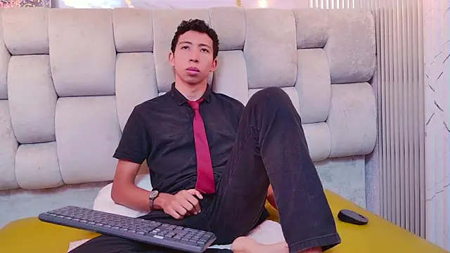 MOgekobig19 online show from April 8, 2026, 12:06 pm