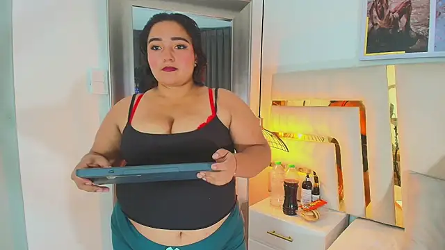 Samantha chubby online show from April 11, 2026, 3:47 am