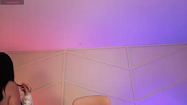 mia adams bm online show from April 7, 2026, 7:26 pm