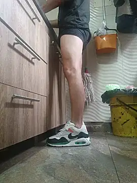 Bruce Wayne188 online show from April 5, 2026, 12:12 pm