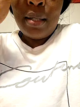 Sheryl007 online show from April 1, 2026, 9:23 pm