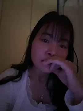 Snapshot of Naked-xx chatting on May 3, 2026, 10:24 pm Naked-xx online show from May 3, 2026, 10:24 pm