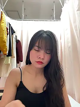 Snapshot of Naked-xx chatting on May 28, 2026, 12:00 pm Naked-xx online show from May 28, 2026, 12:00 pm