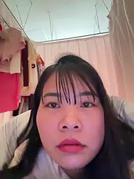 Snapshot of Naked-xx chatting on June 30, 2026, 12:32 am Naked-xx online show from June 30, 2026, 12:32 am