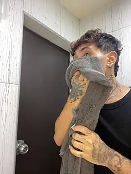 pol mood online show from April 7, 2026, 12:51 pm