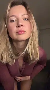 WhereisAlice online show from April 17, 2026, 7:28 pm