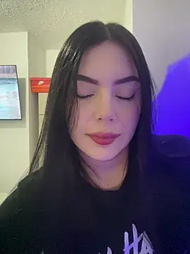 Snapshot of Cami_olarte chatting on June 2, 2026, 5:40 am Cami olarte online show from June 2, 2026, 5:40 am
