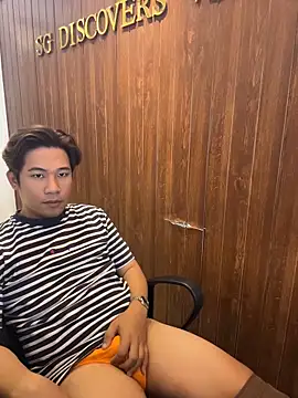 Titanryu online show from April 7, 2026, 2:57 am