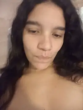Snapshot of Morena__Florr chatting on May 16, 2026, 12:26 pm Morena Florr online show from May 16, 2026, 12:26 pm