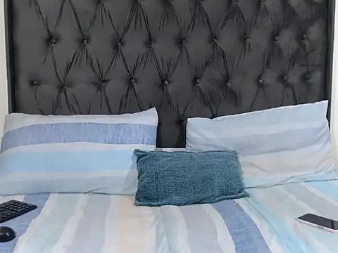 TiffanyBandros online show from April 20, 2026, 4:41 pm