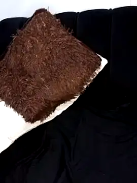 sultrydiva00 online show from April 12, 2026, 5:38 pm