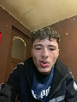 denysio69 online show from April 10, 2026, 5:14 am