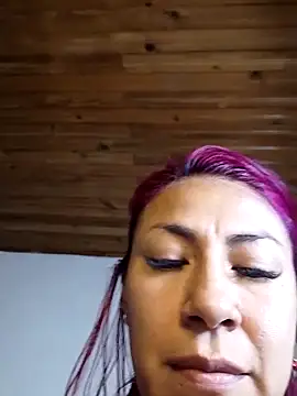 Snapshot of tatianabelli chatting on June 7, 2026, 5:40 pm tatianabelli online show from June 7, 2026, 5:40 pm