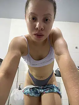 jhully hot online show from May 15, 2026, 11:36 pm