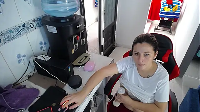 Snapshot of allison_maxtattoo_ chatting on July 12, 2026, 9:37 pm allison maxtattoo online show from July 12, 2026, 9:37 pm