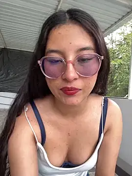 Snapshot of babylexi18 chatting on April 21, 2026, 8:15 pm babylexi18 online show from April 21, 2026, 8:15 pm