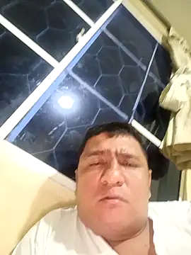 luis20212 online show from March 29, 2026, 5:31 am