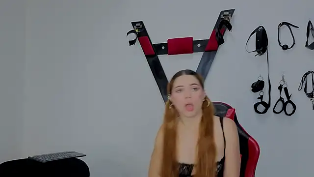 Hana and Zeta2026 online show from April 1, 2026, 1:41 pm