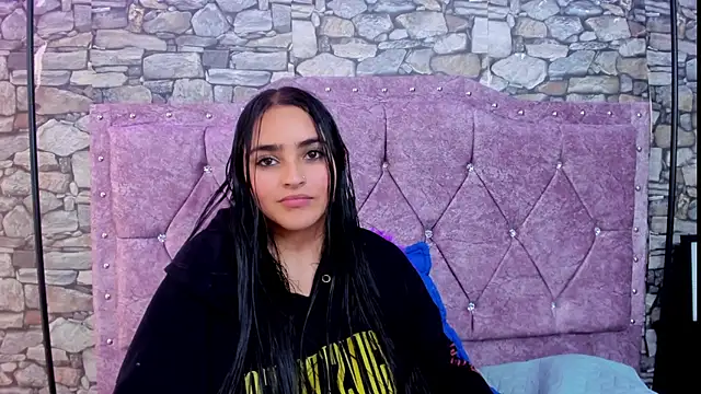 sweet  cherry1 online show from April 11, 2026, 7:45 am