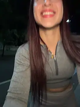 Snapshot of Debby_ryann chatting on June 19, 2026, 5:02 am Debby ryann online show from June 19, 2026, 5:02 am