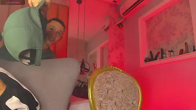 MaicolSmiith  online show from April 11, 2026, 12:51 am