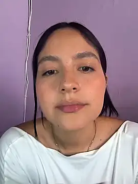 SophiaCastro09  online show from April 18, 2026, 9:37 pm