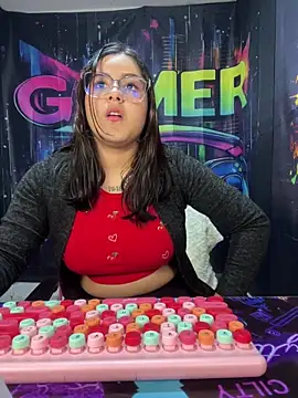 Norabyxxx online show from March 28, 2026, 3:29 am